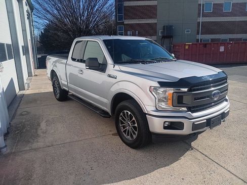Used 2018 Ford F150 XLT w/ Equipment Group 302A Luxury image 5