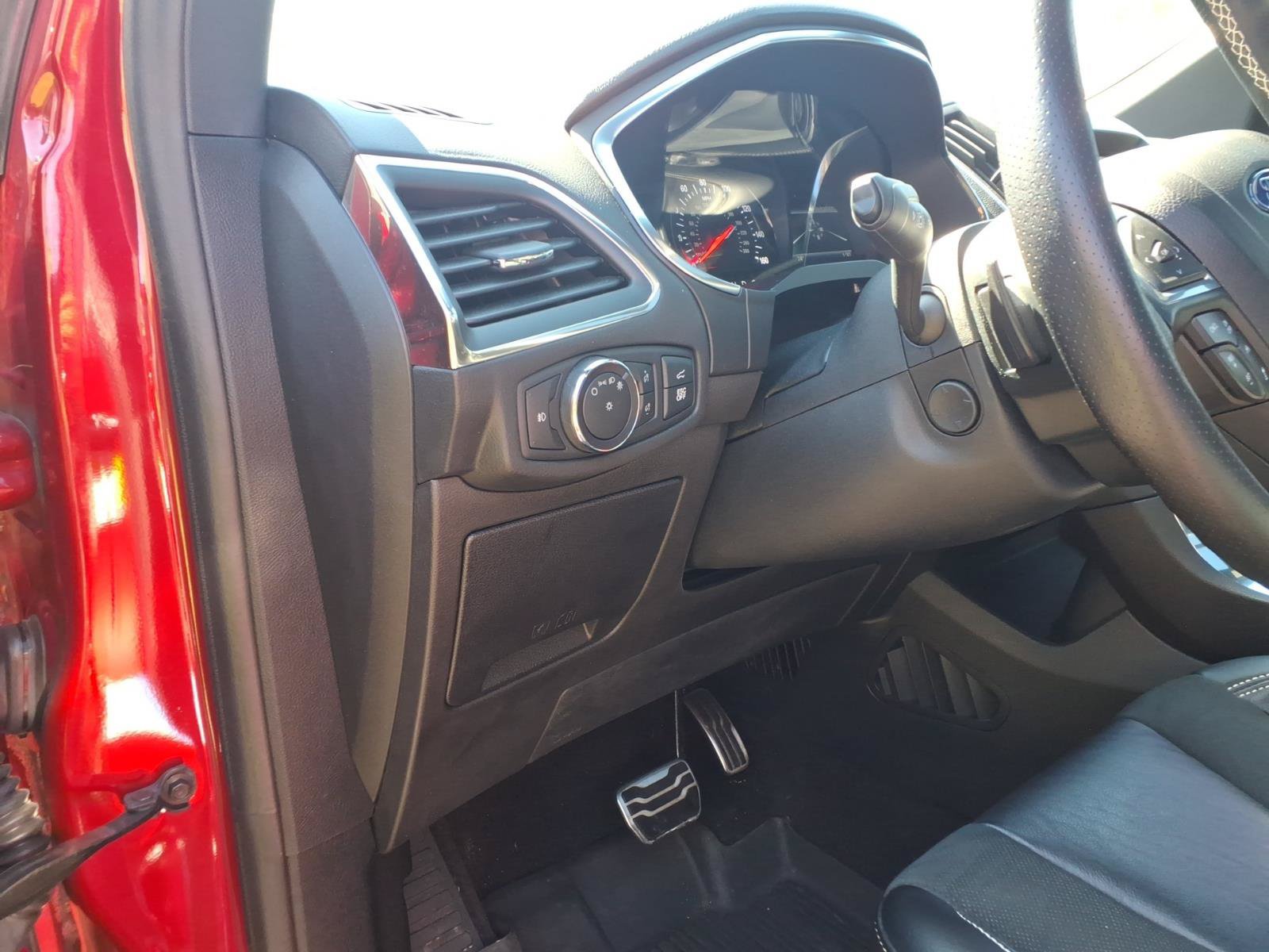Used 2020 Ford Edge ST w/ Equipment Group 401A AWD/4WD image 20
