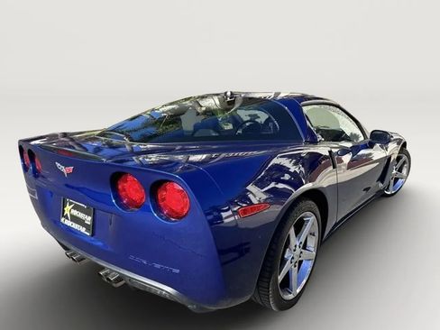 Used 2005 Chevrolet Corvette Coupe w/ Preferred Equipment Group RWD image 13