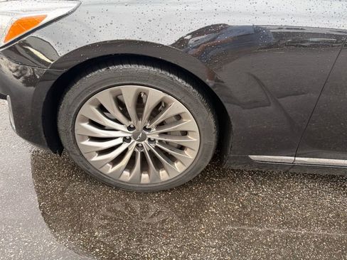 Used 2018 Genesis G90 5.0 Ultimate image 11