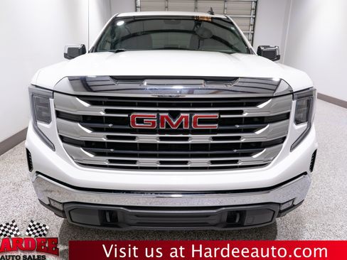 Used 2024 GMC Sierra 1500 SLE w/ X31 Off-Road Package AWD/4WD image 7