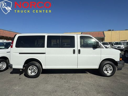 Used 2019 Chevrolet Express 3500 LT w/ LT Preferred Equipment Group image 1