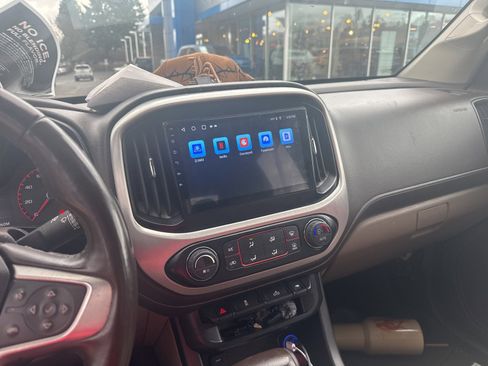 Used 2015 GMC Canyon SLE w/ SLE Convenience Package image 3