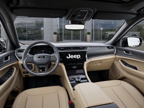 New 2026 Jeep Grand Cherokee Limited w/ Limited Altitude Package AWD/4WD image 40