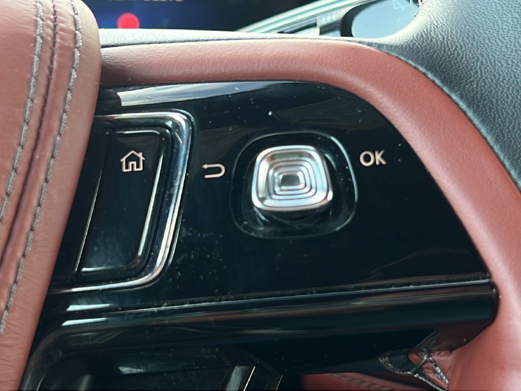Used 2025 Lincoln Aviator Reserve w/ Luxury Package RWD image 22