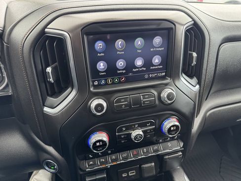 Used 2020 GMC Sierra 1500 AT4 w/ AT4 Premium Package AWD/4WD image 17