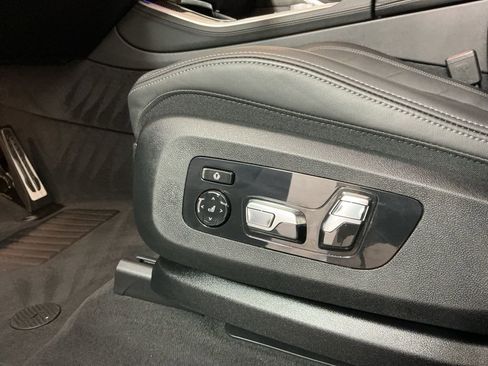 Certified 2025 BMW X5 M60i image 20