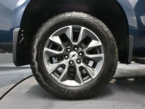 Used 2023 Chevrolet Silverado 1500 RST w/ Max Trailering Package AWD/4WD image 17