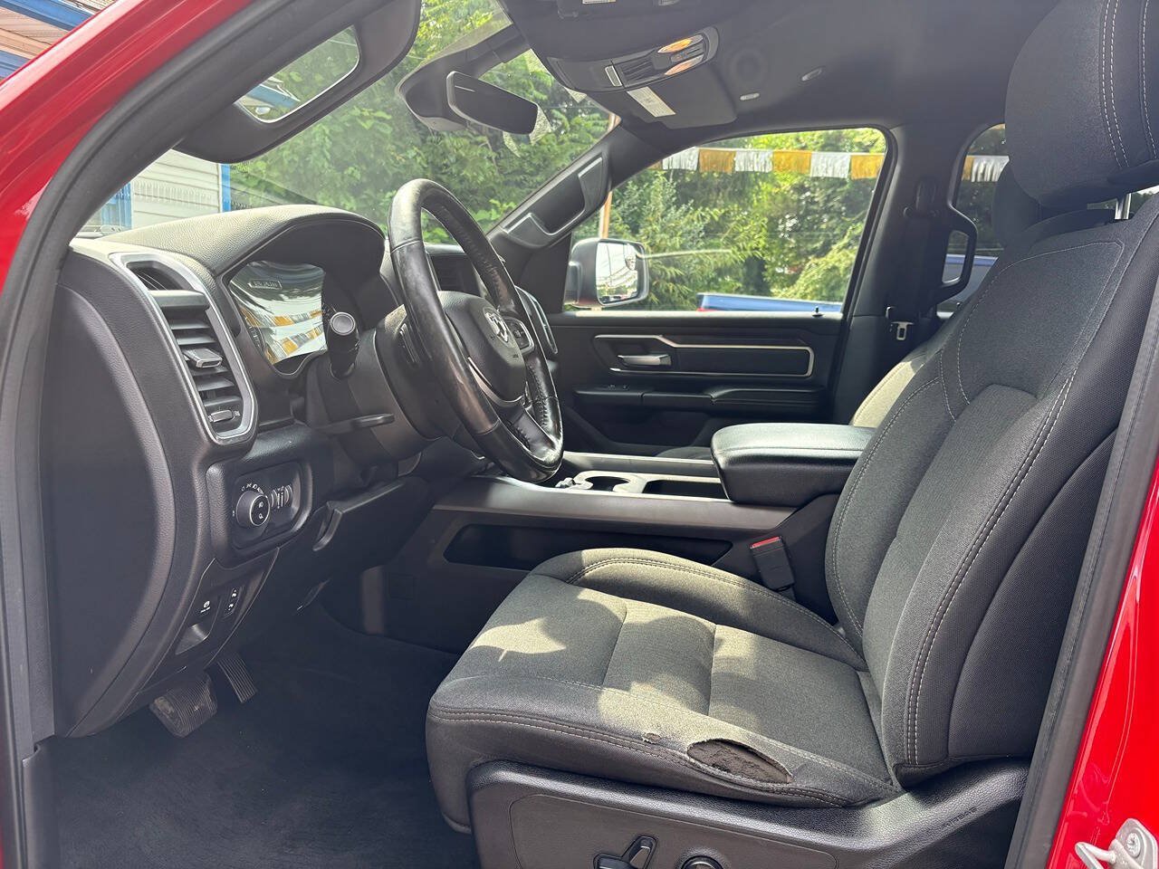 Used 2019 RAM 1500 Big Horn AWD/4WD image 11