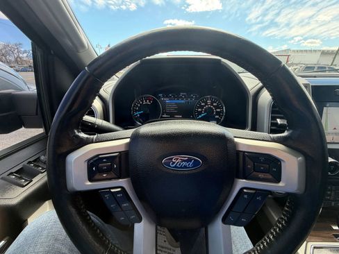 Used 2017 Ford F150 Lariat w/ Equipment Group 502A Luxury image 31