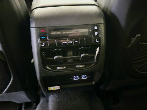 Used 2023 Jeep Grand Cherokee L Limited RWD image 27