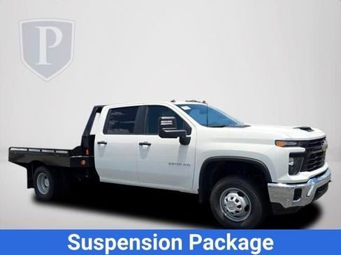 New 2026 Chevrolet Silverado 3500 W/T w/ WT Convenience Package AWD/4WD image 2