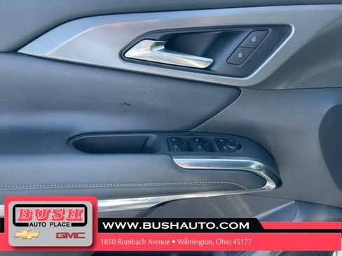 Used 2026 Chevrolet Traverse LT AWD/4WD image 15