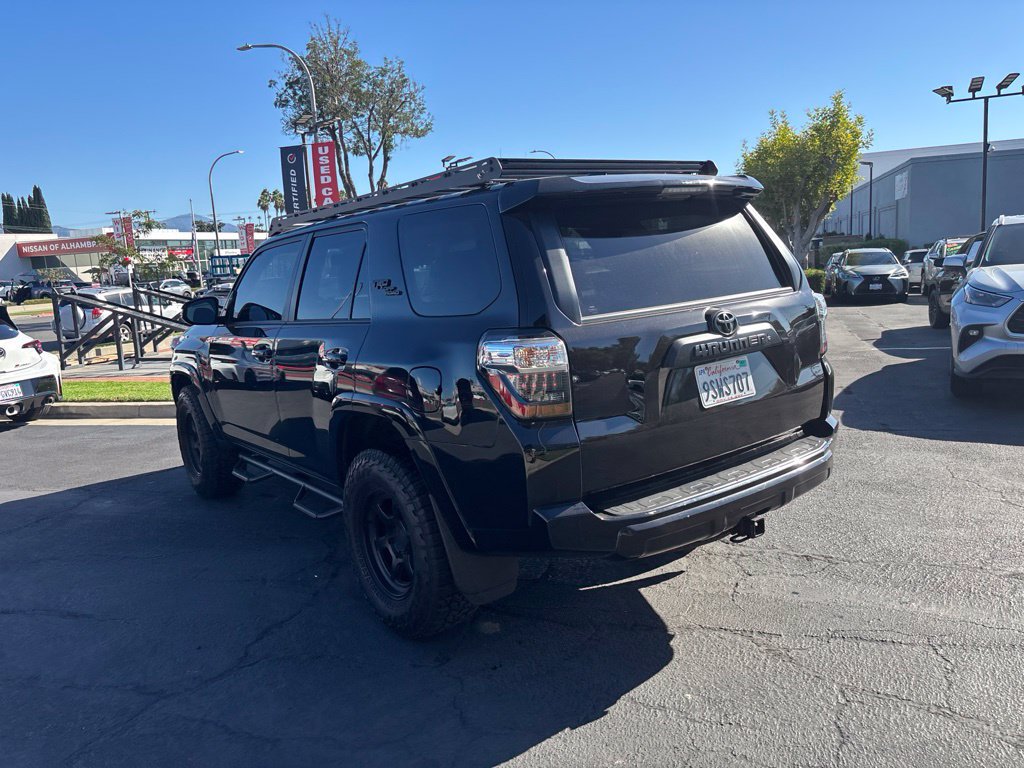 Used 2022 Toyota 4Runner TRD Off-Road Premium w/ Moonroof Package AWD/4WD image 6