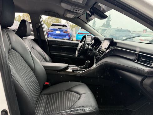 Used 2024 Toyota Camry SE FWD image 20