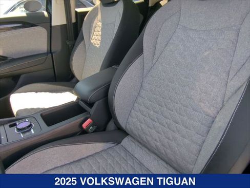 Certified 2025 Volkswagen Tiguan S FWD image 20