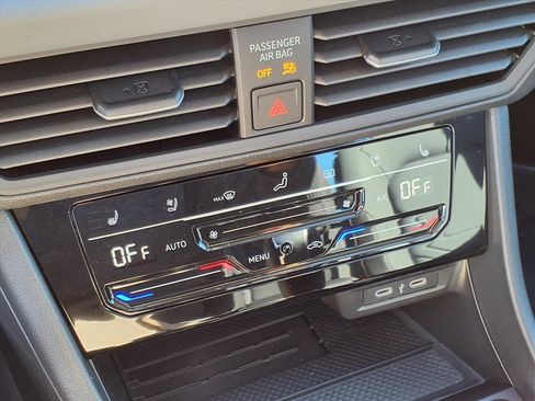 New 2026 Volkswagen Jetta SEL image 18