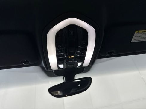 Used 2015 Porsche Cayenne Diesel image 25