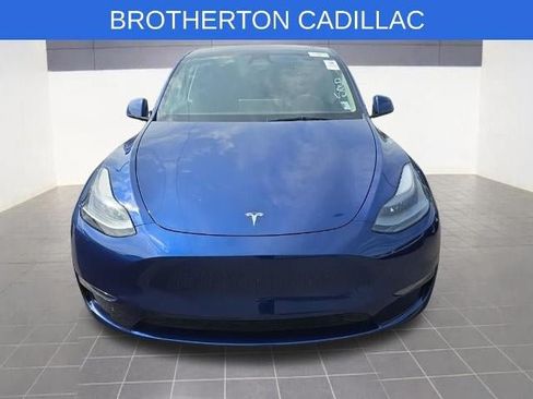 Used 2025 Tesla Model Y Long Range AWD/4WD image 2