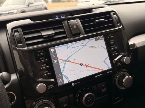 Used 2021 Toyota 4Runner Venture w/ Moonroof Package image 36