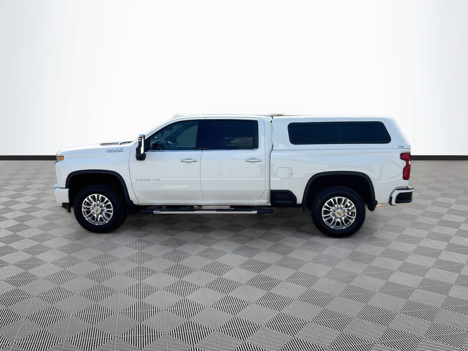 Used 2022 Chevrolet Silverado 2500 High Country w/ Safety Package II AWD/4WD image 8