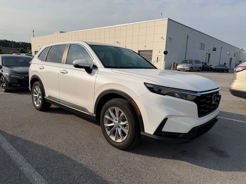 Used 2023 Honda CR-V EX-L image 4