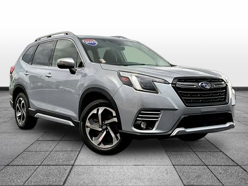 Used 2023 Subaru Forester Touring AWD/4WD image 1