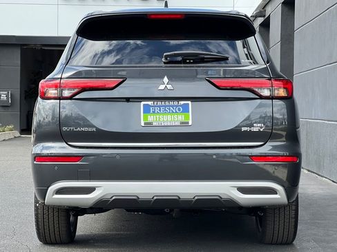 New 2025 Mitsubishi Outlander SEL image 6