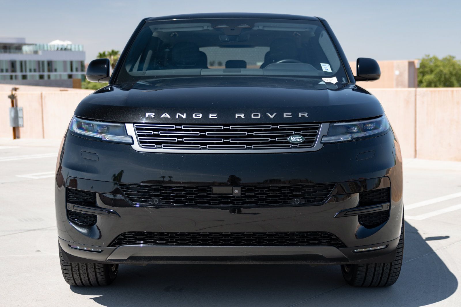 Used 2024 Land Rover Range Rover Sport SE AWD/4WD image 40