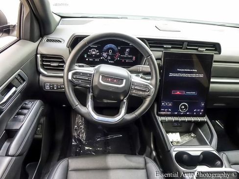 Used 2026 GMC Terrain Elevation w/ Elevation Premium Package AWD/4WD image 3