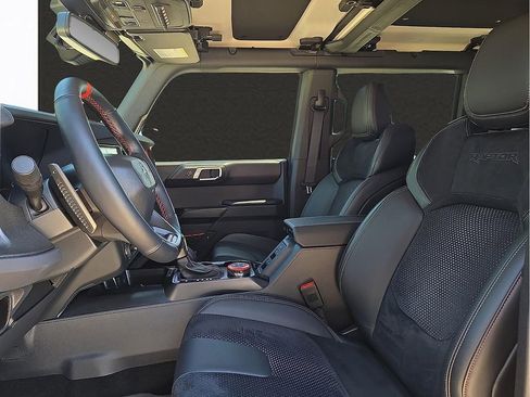 Used 2025 Ford Bronco Raptor AWD/4WD image 18