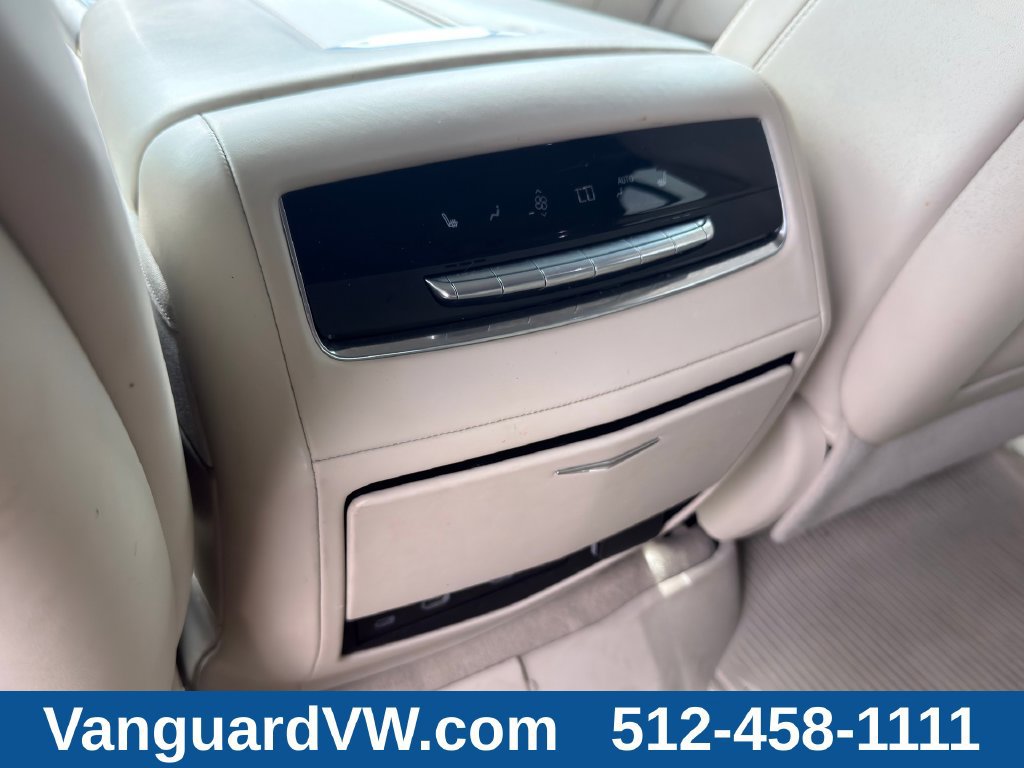 Used 2022 Cadillac Escalade Sport Platinum w/ Heavy-Duty Trailer Package AWD/4WD image 20