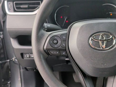 Used 2024 Toyota RAV4 XLE FWD image 16