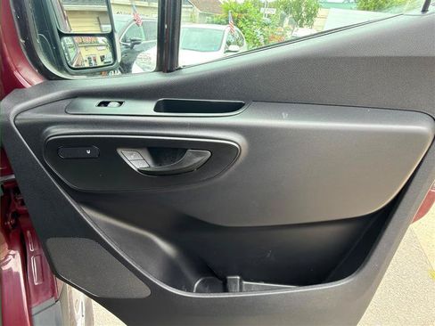 Used 2021 Mercedes-Benz Sprinter 1500 image 17