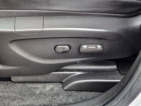 Certified 2021 Buick Encore Preferred w/ Safety Package AWD/4WD image 17