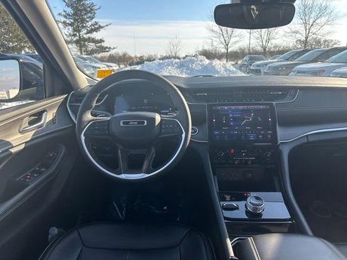 Used 2023 Jeep Grand Cherokee L Limited image 14