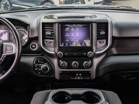 Used 2022 RAM 1500 Big Horn AWD/4WD image 10