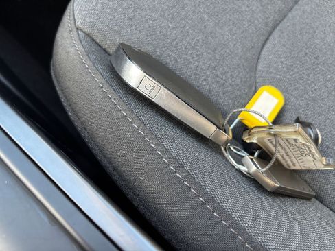 Used 2025 Kia K4 LXS image 23