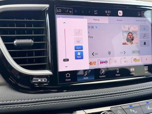 New 2027 Chrysler Pacifica Select FWD image 18