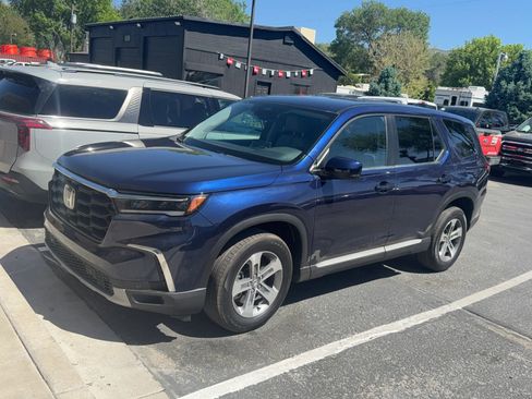 Used 2025 Honda Pilot EX-L image 2