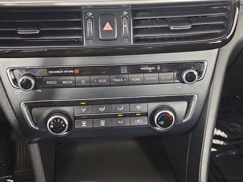 Used 2020 Kia Optima LX FWD image 23