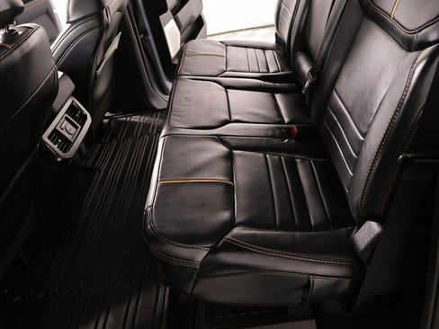 Used 2024 Ford F250 Platinum image 13