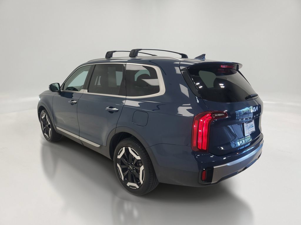Used 2025 Kia Telluride S AWD/4WD image 5