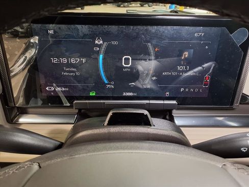 Used 2026 GMC Hummer EV SUV image 15