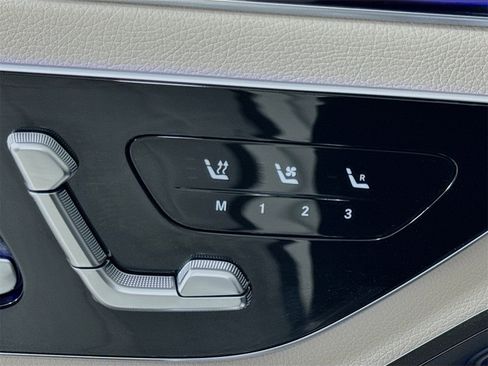 Used 2023 Mercedes-Benz S 500 S 500 image 19