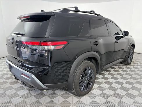 Used 2026 Nissan Pathfinder SL w/ SL Premium Package AWD/4WD image 7