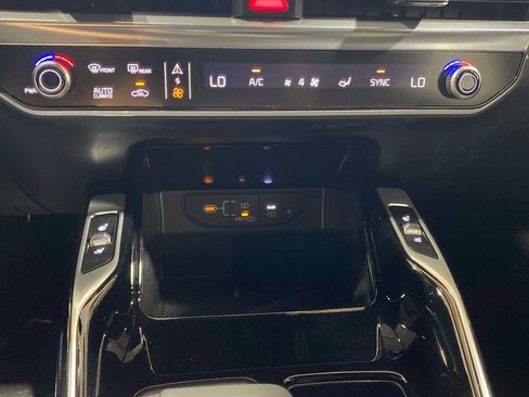 New 2026 Kia Sorento SX Prestige AWD/4WD image 32