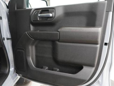 Used 2024 Chevrolet Silverado 1500 Custom w/ Turbomax Blackout Package AWD/4WD image 9