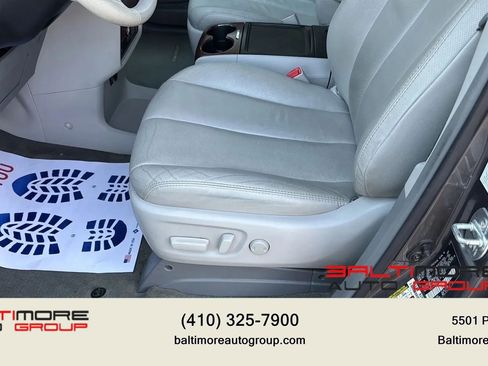 Used 2014 Toyota Sienna XLE w/ Entertainment Package AWD/4WD image 9