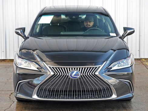 Used 2019 Lexus ES 300h image 46